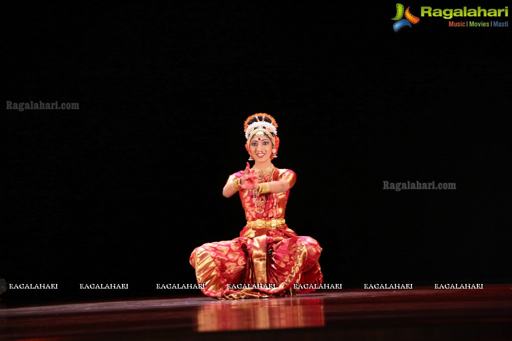 Kuchipudi Rangapravesam by Keerthi and Sruthi at Shilpa Kala Vedika, Hyderabad