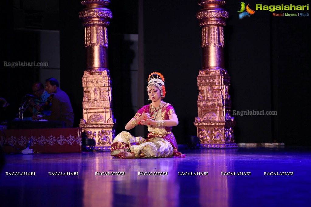 Kuchipudi Rangapravesam by Keerthi and Sruthi at Shilpa Kala Vedika, Hyderabad