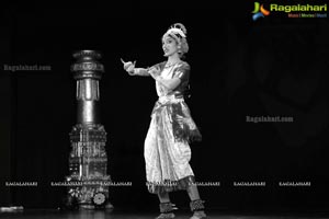 Kuchipudi Rangapravesam by Keerthi and Sruthi 