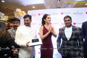 Manepally Jewellers Raashi Khanna