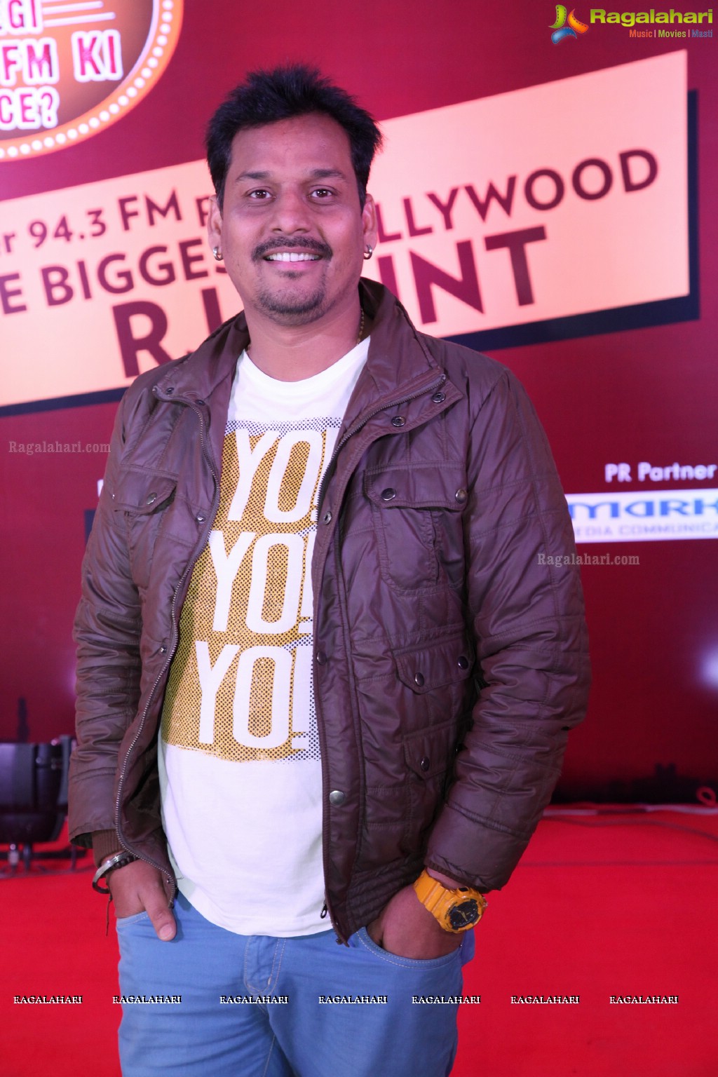 Hyderabad's First Bollywood RJ Hunt - Fever RJ at Inorbit Mall