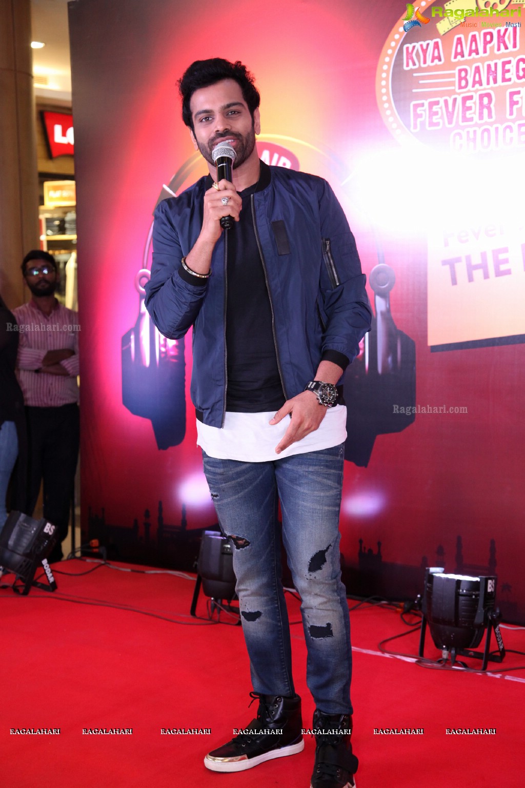 Hyderabad's First Bollywood RJ Hunt - Fever RJ at Inorbit Mall