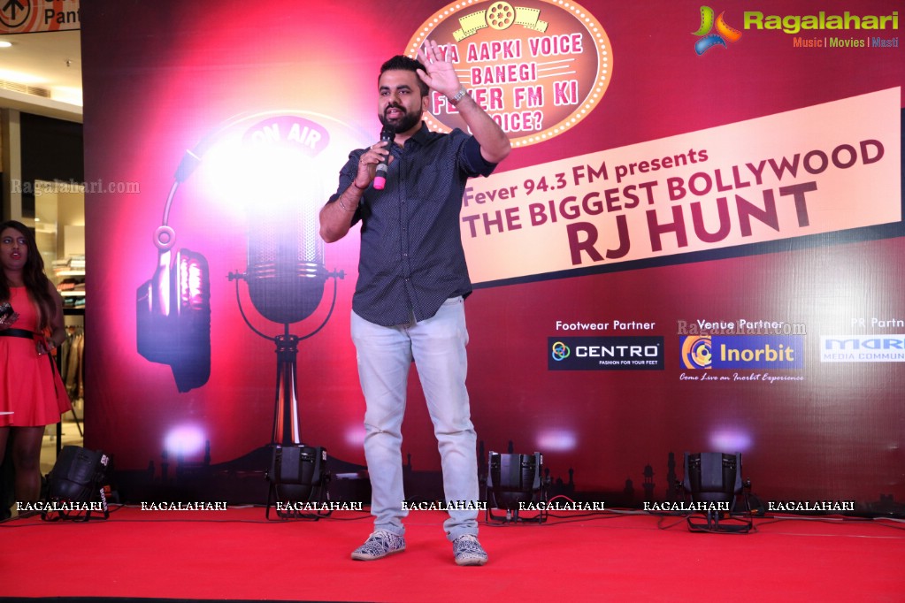 Hyderabad's First Bollywood RJ Hunt - Fever RJ at Inorbit Mall