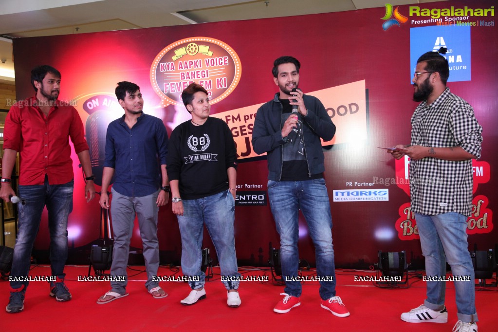 Hyderabad's First Bollywood RJ Hunt - Fever RJ at Inorbit Mall