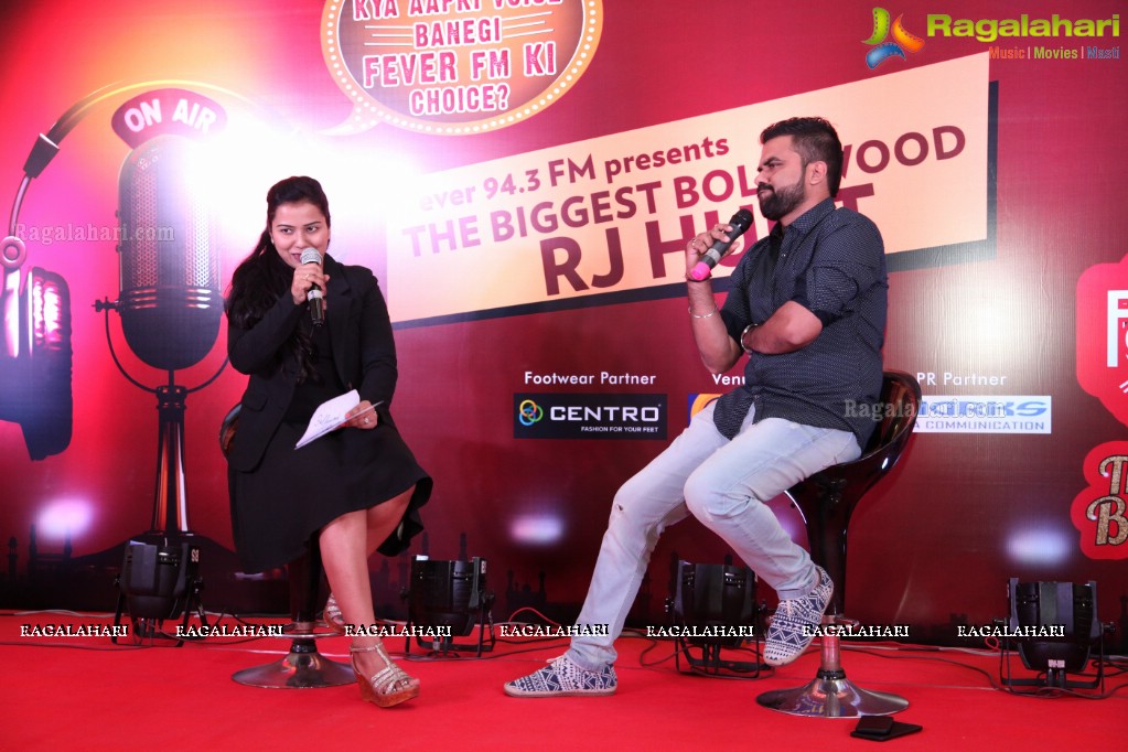 Hyderabad's First Bollywood RJ Hunt - Fever RJ at Inorbit Mall