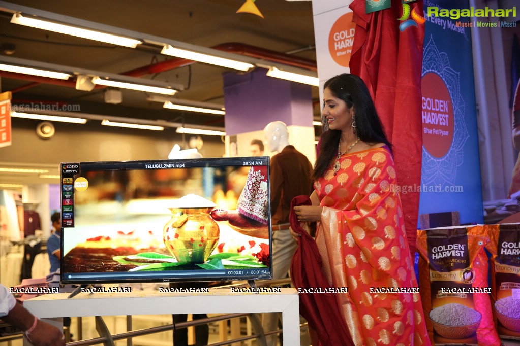 Launch of Golden Harvest Sona Masuri Rice at Big Bazaar by Anchor Jhansi and Miss India UAE Nivetha