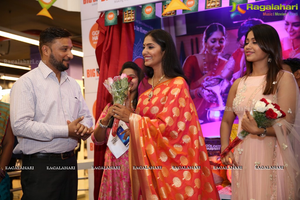 Launch of Golden Harvest Sona Masuri Rice at Big Bazaar by Anchor Jhansi and Miss India UAE Nivetha