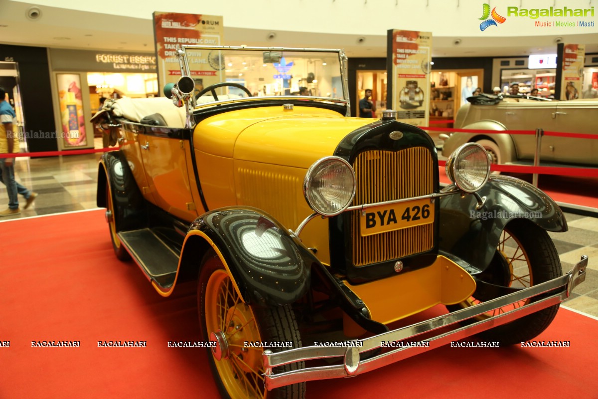 Exclusive Vintage and Classic Car Show at The Forum Sujana Mall