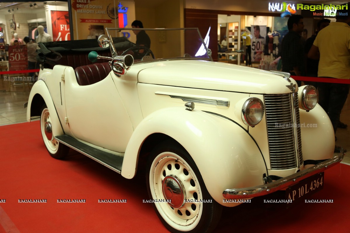 Exclusive Vintage and Classic Car Show at The Forum Sujana Mall