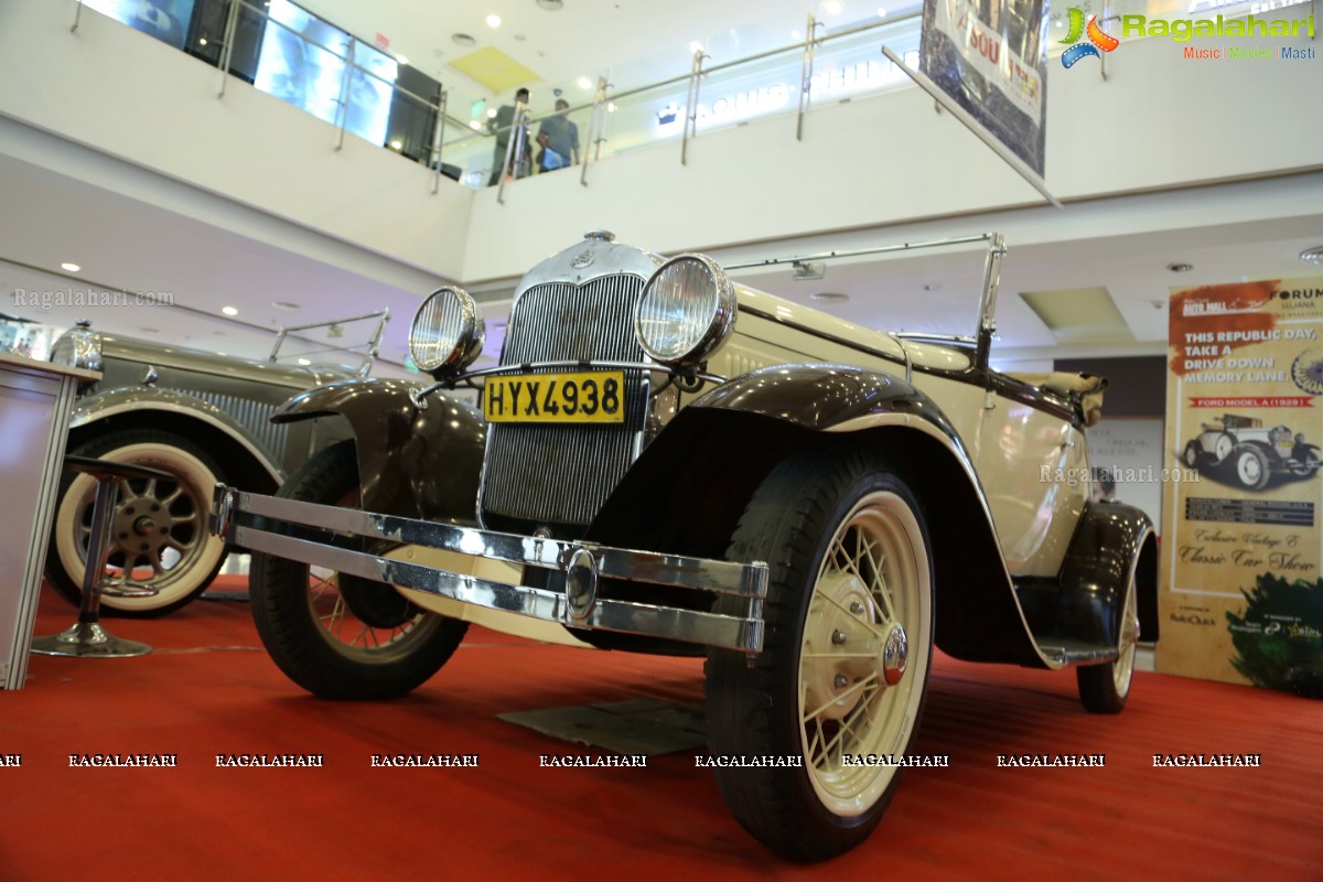 Exclusive Vintage and Classic Car Show at The Forum Sujana Mall