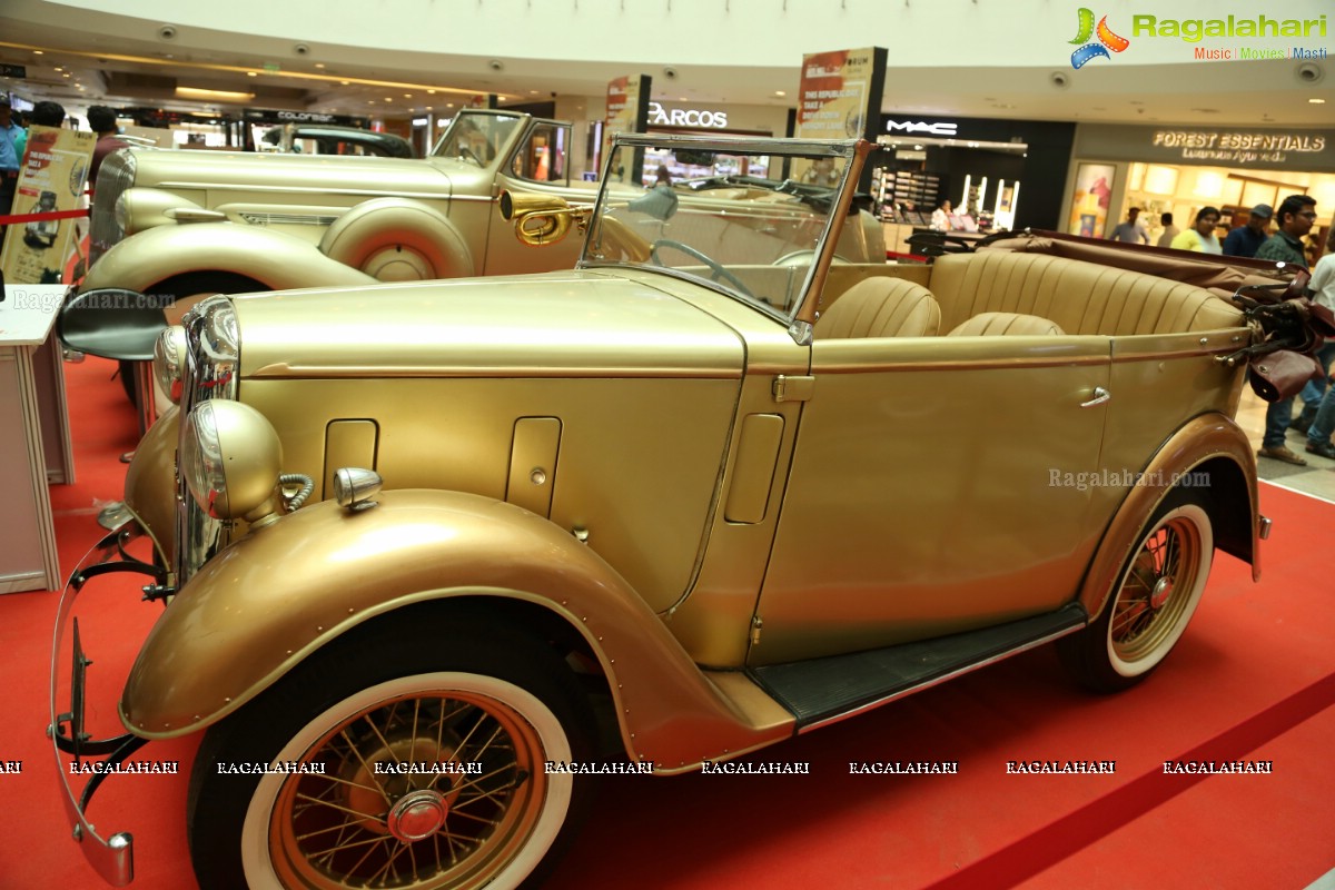 Exclusive Vintage and Classic Car Show at The Forum Sujana Mall