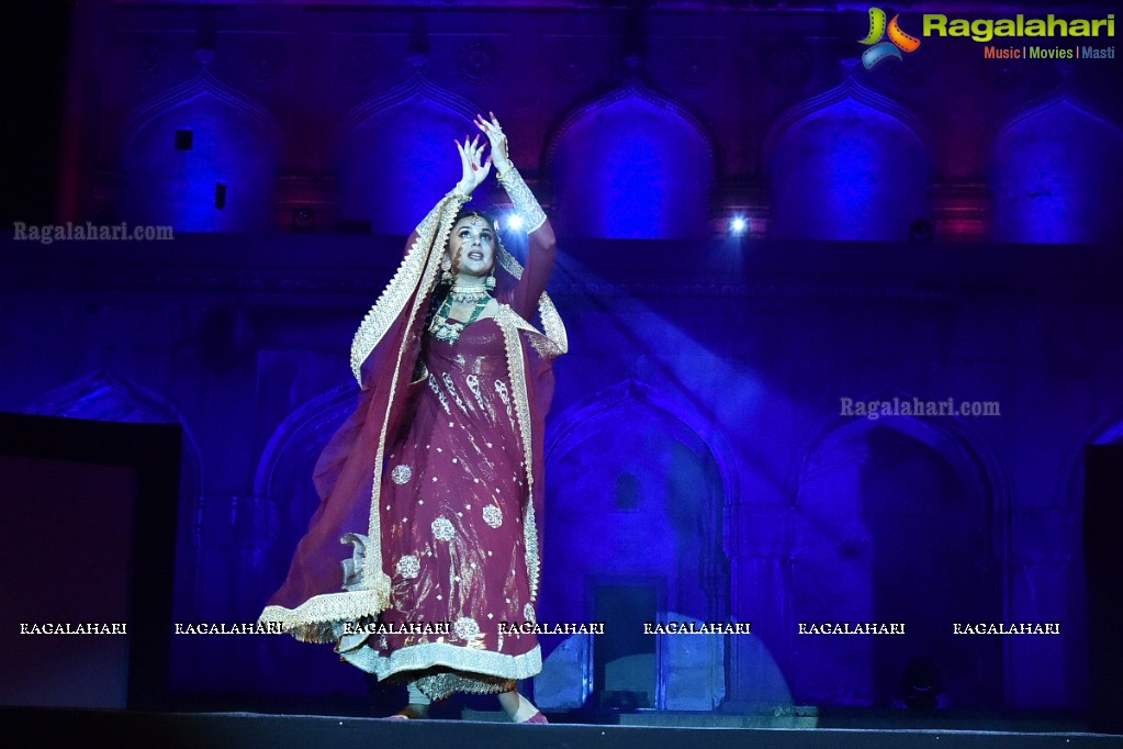 Weaver of Dreams The Passion of Muzaffar Ali of Kotwara by Meera and Muzaffar Ali at Qutub Shahi Tombs