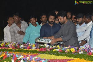 Jr NTR, Kalyan Ram Pay Tribute to NTR at NTR Ghat