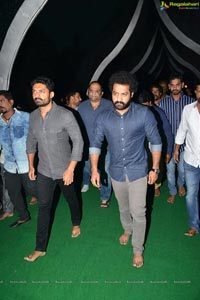 Jr NTR, Kalyan Ram Pay Tribute to NTR at NTR Ghat