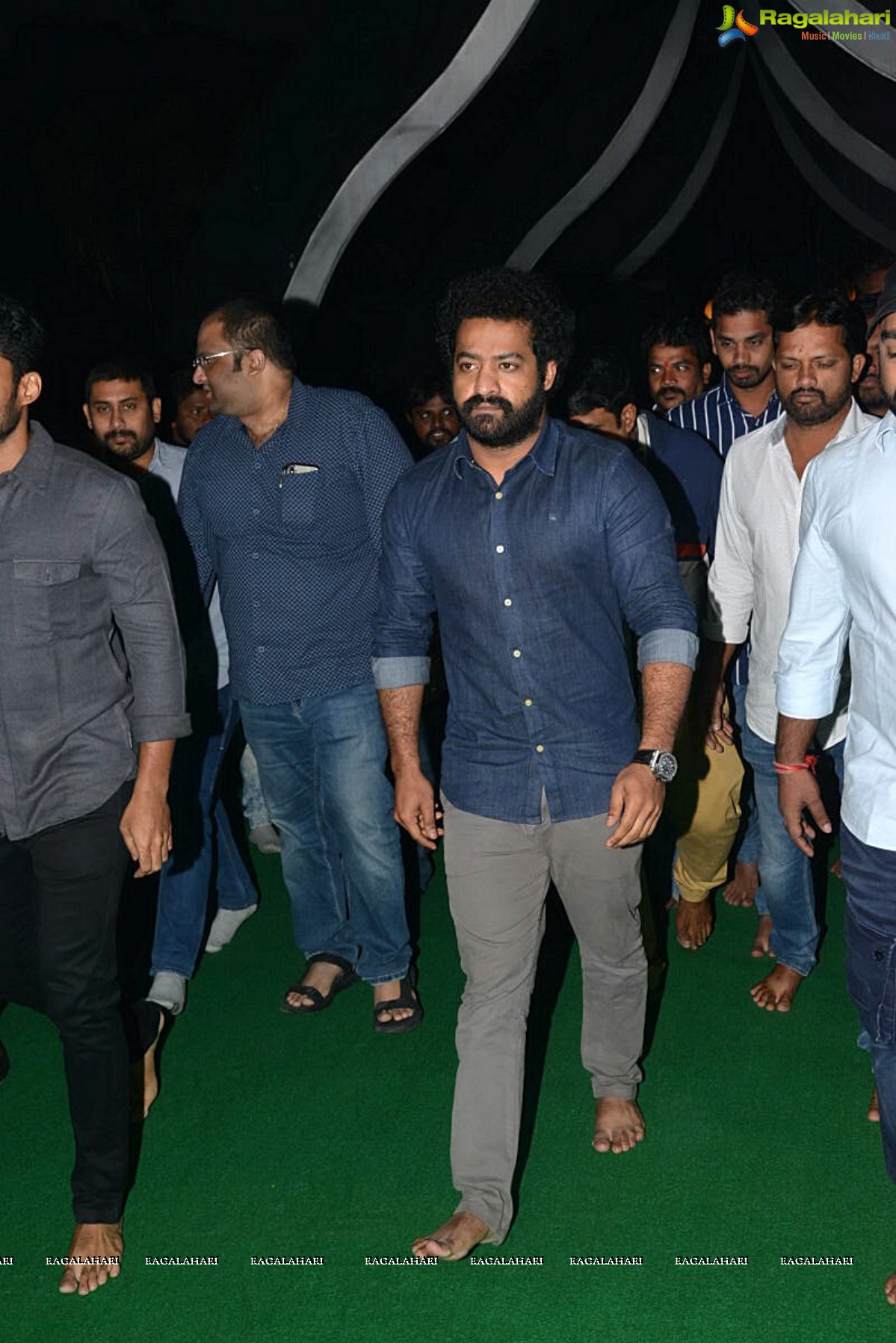 NTR's 23rd Death Anniversary - Jr NTR, Kalyan Ram Pay Tribute at NTR Ghat