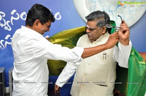 Sivaji Raja Congratulated Sirivennela Sitharama Sastry