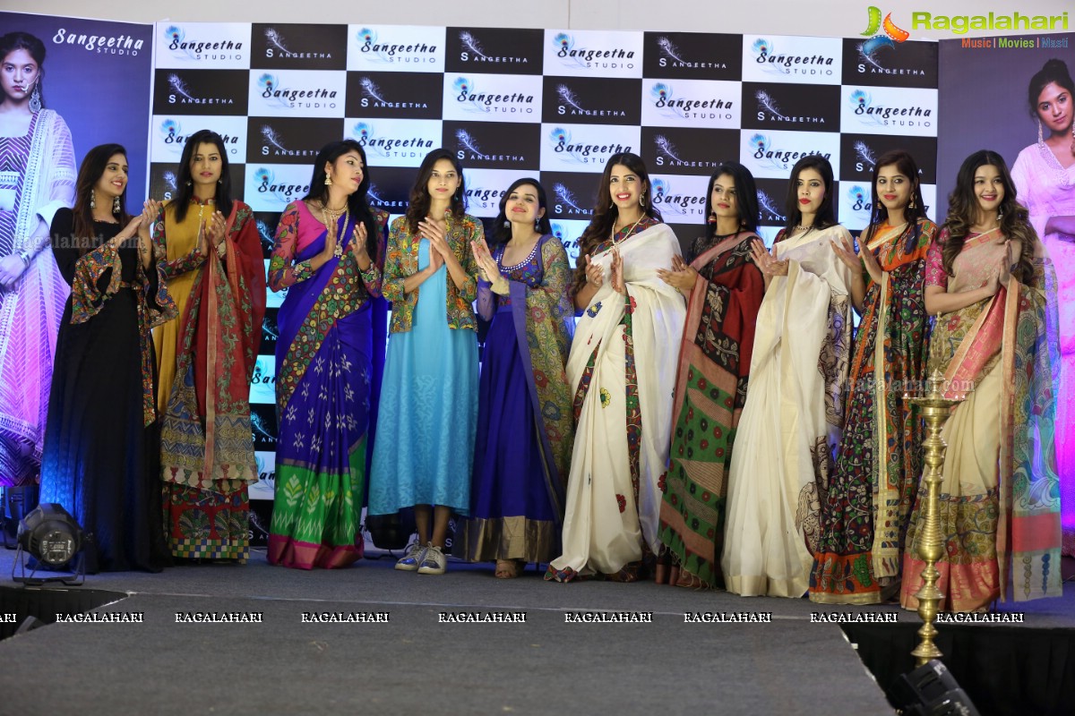 Mini Fashion Show By Sangeetha Studio at Sapthparni