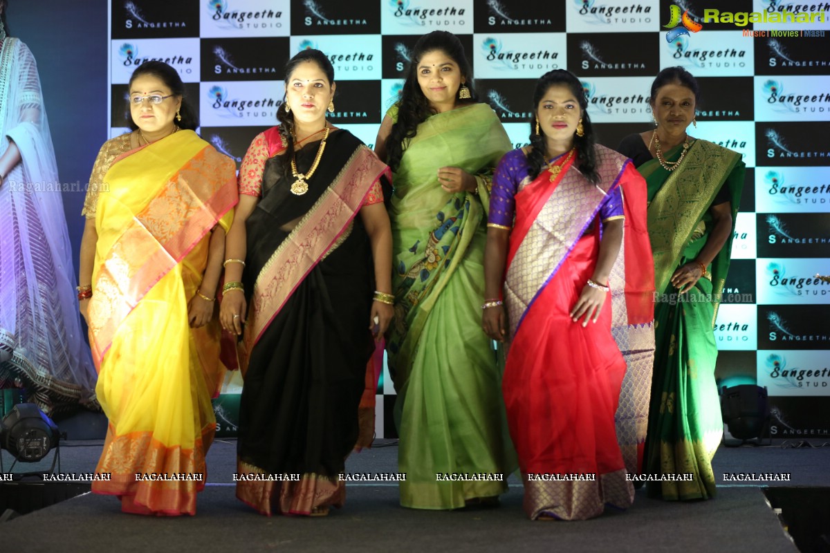 Mini Fashion Show By Sangeetha Studio at Sapthparni