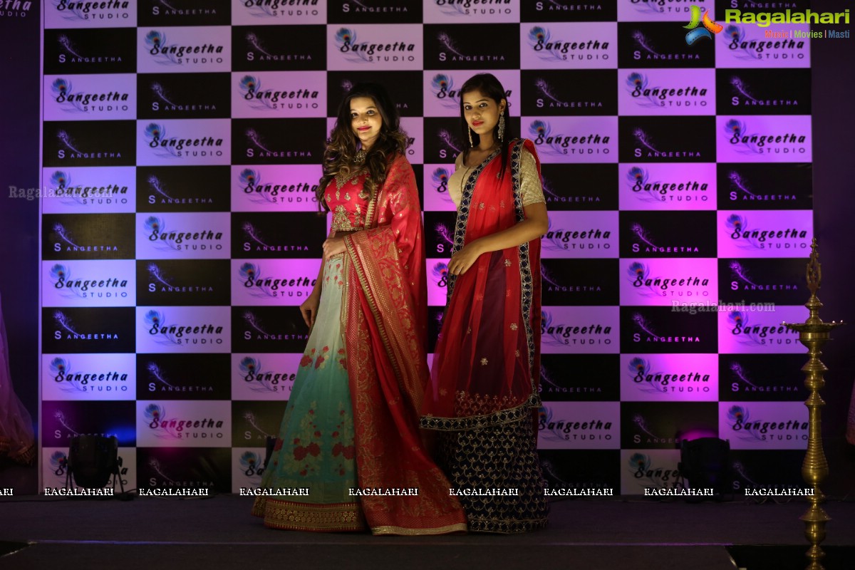 Mini Fashion Show By Sangeetha Studio at Sapthparni