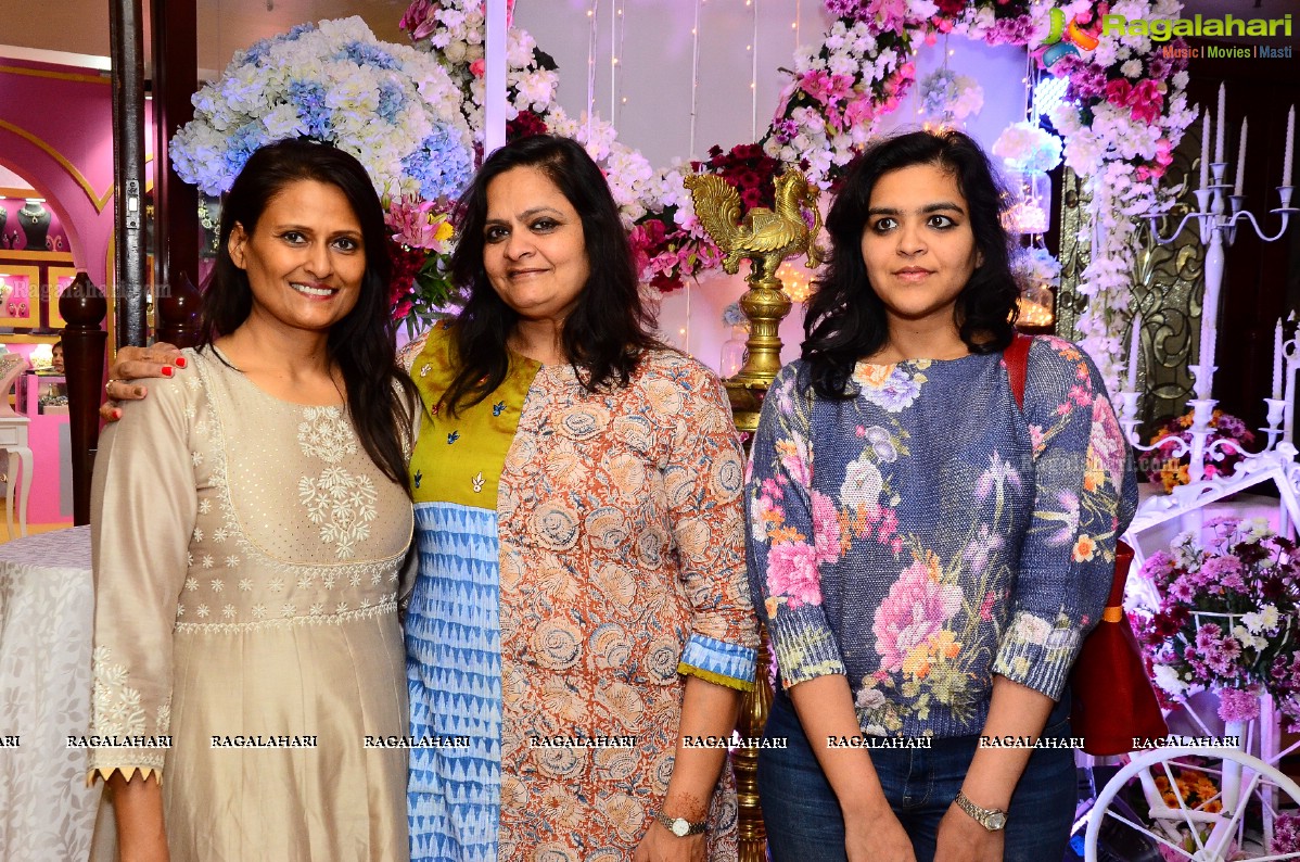 Kamini Saraf’s Fashion Yatra Kicks Off at Taj Krishna