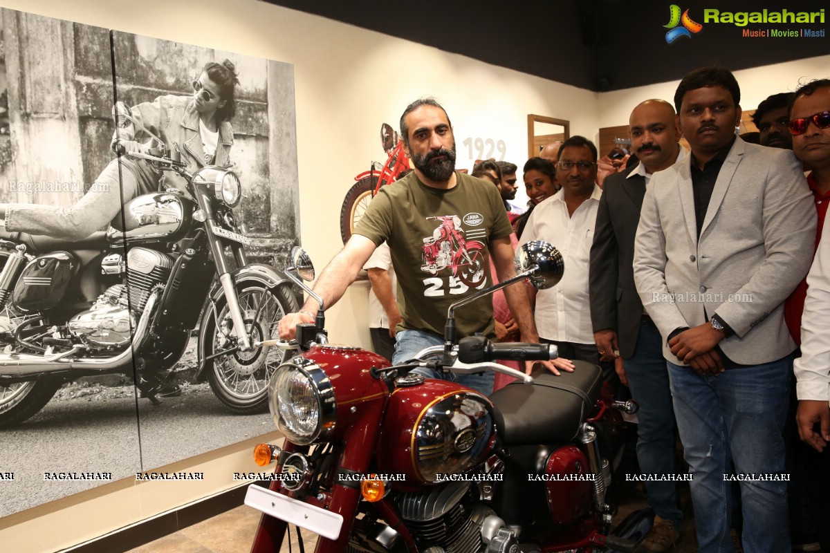 Jawa Motorcycles' First Showrooms In Hyderabad Open Doors