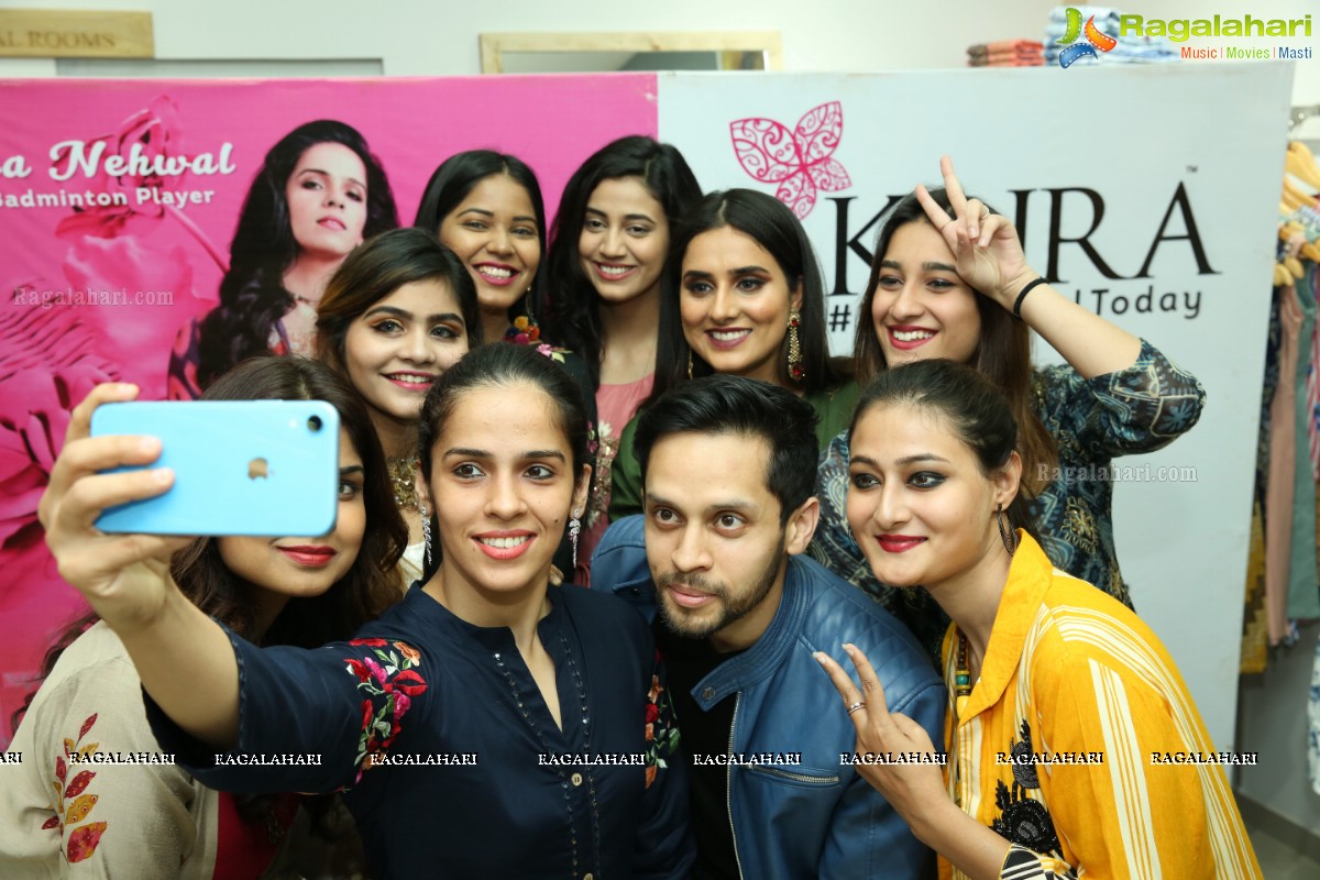 Saina Nehwal & Parupalli Kashyap Launch Kaira’s 111th Store at Saratha City Capital Mall, Kondapur