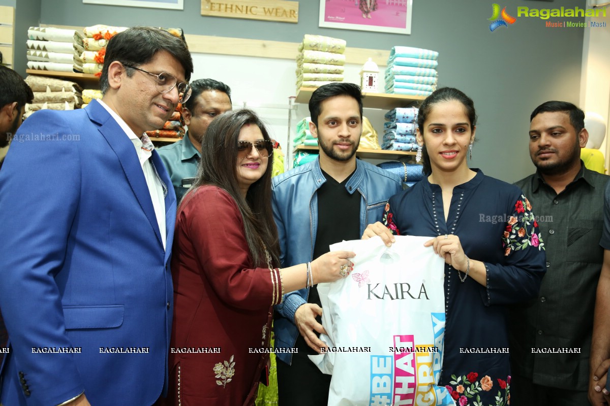 Saina Nehwal & Parupalli Kashyap Launch Kaira’s 111th Store at Saratha City Capital Mall, Kondapur