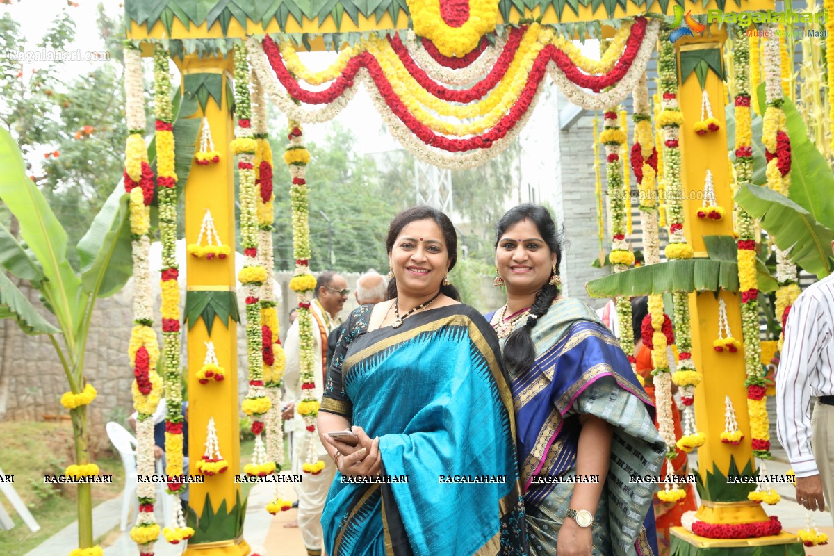 Padmavathi Srinivasa Kalyanam by Shilpa Chowdary & Family at Signature Villas