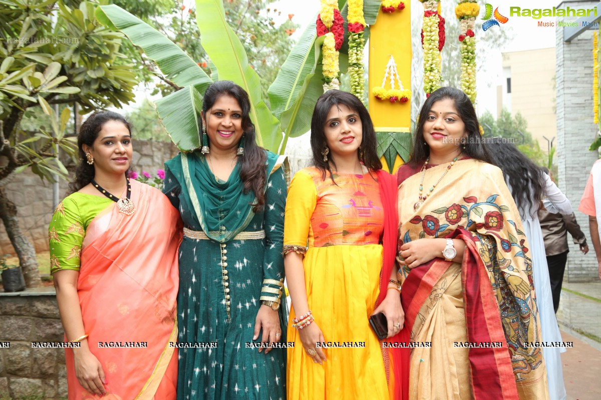 Padmavathi Srinivasa Kalyanam by Shilpa Chowdary & Family at Signature Villas