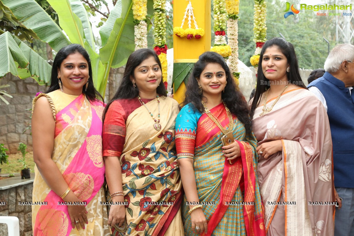 Padmavathi Srinivasa Kalyanam by Shilpa Chowdary & Family at Signature Villas