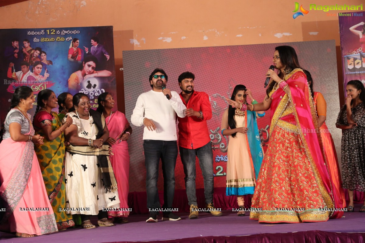 Matrudevo Bhava Tv Serial Team & Udaya Bhanu at Rednose Entertainment by ‘Nari Lokam Mega Kitty Party & Fashion Show’