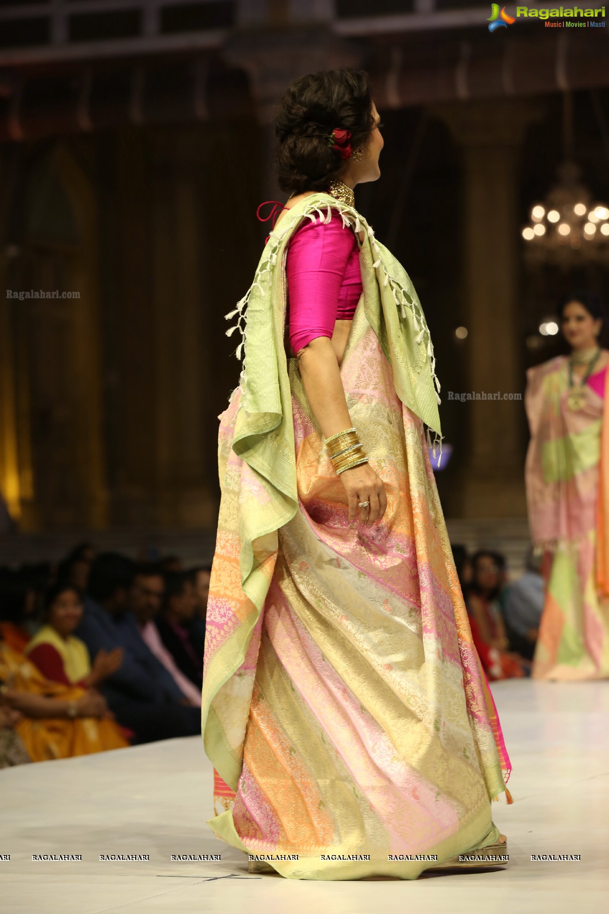 Sanskruti & Second Skin host 'An Ode to the Modern Indian Woman' Fashion Show