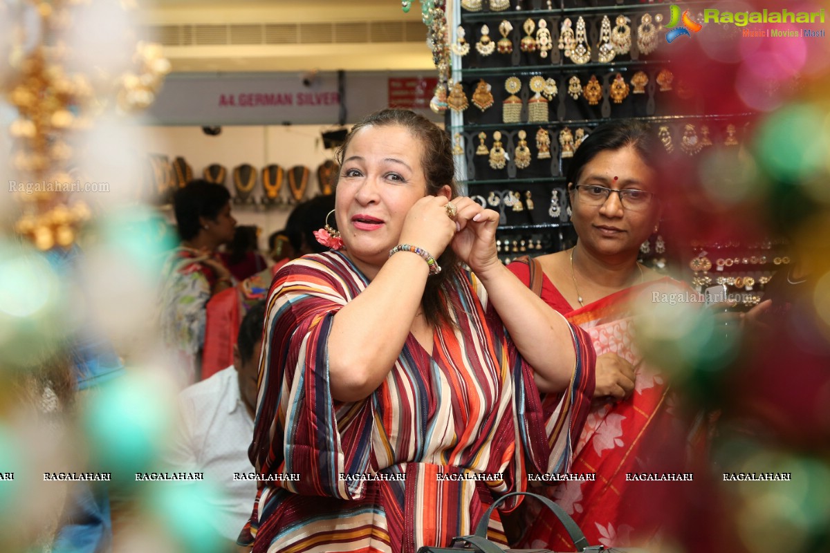 Trendz Expo Kick starts at Taj Krishna