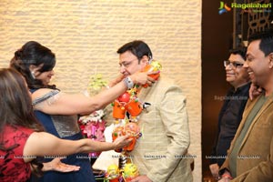 Uttam, Aakanksha Celebrate Their Silver Wedding Anniversary