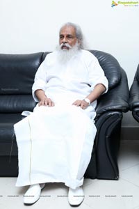 KJ Yesudas's Live Music Concert at Shilpakala Vedika