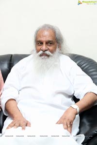 KJ Yesudas's Live Music Concert at Shilpakala Vedika