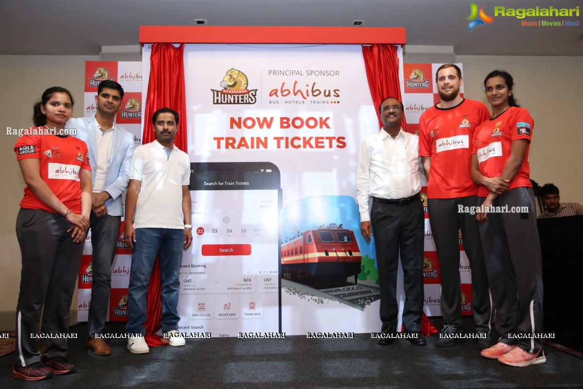 PV Sindhu led Hyderabad Hunters Team Launches New services for AbhiBus.com Customers