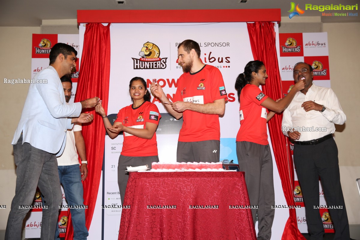PV Sindhu led Hyderabad Hunters Team Launches New services for AbhiBus.com Customers