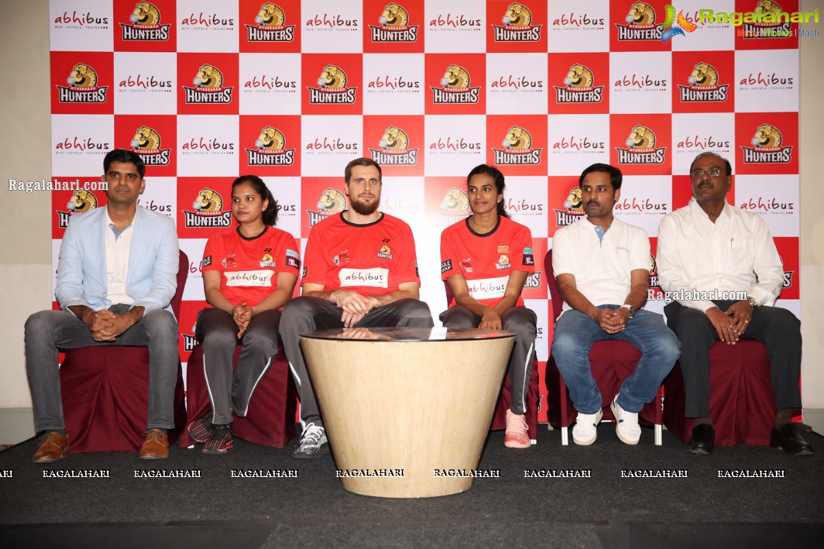 PV Sindhu led Hyderabad Hunters Team Launches New services for AbhiBus.com Customers