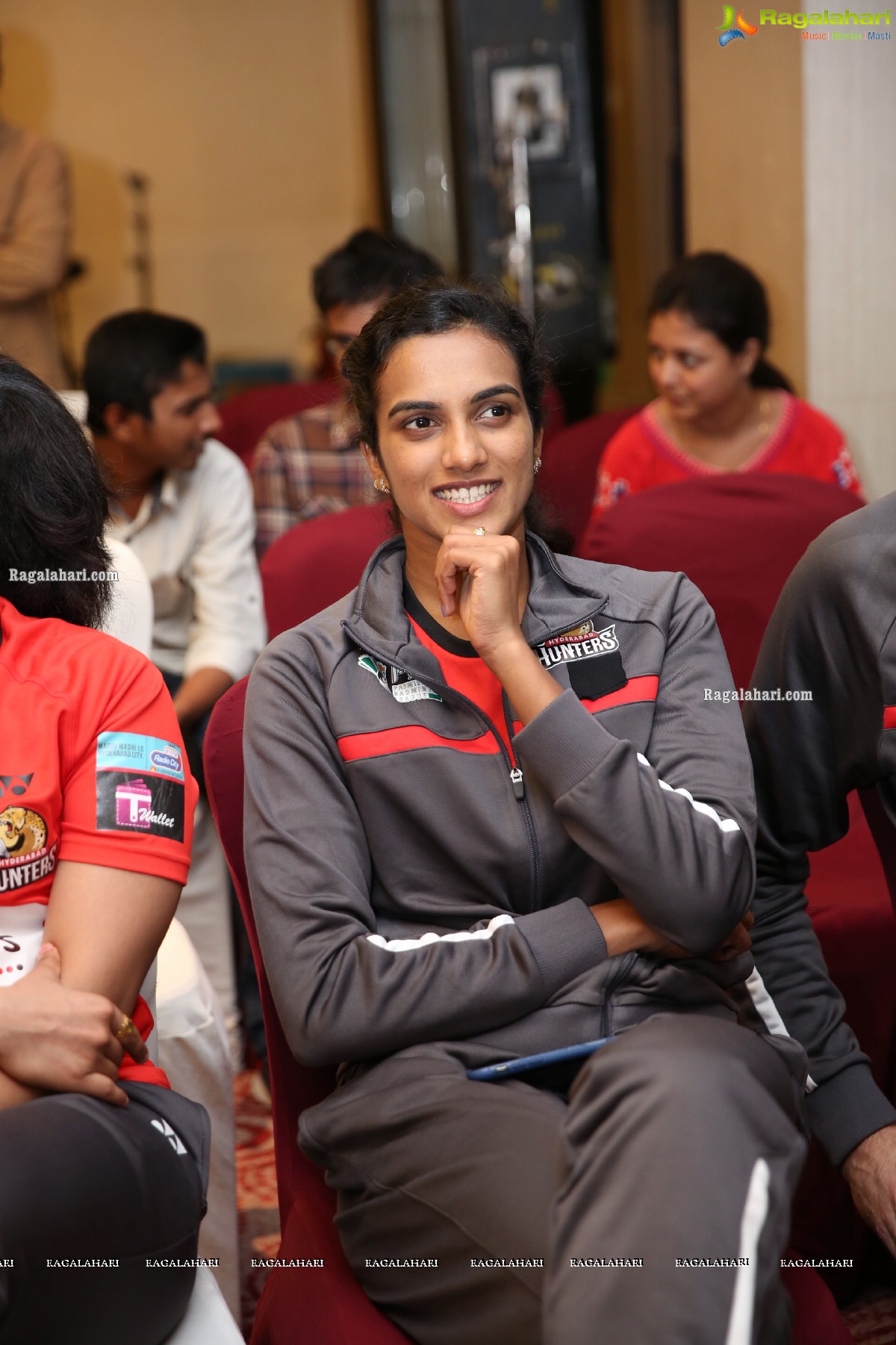 PV Sindhu led Hyderabad Hunters Team Launches New services for AbhiBus.com Customers