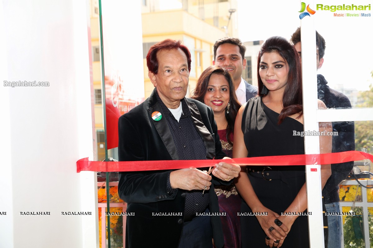 Habibs Hair & Beauty Salon Launch by Actress Lahari At Madinaguda