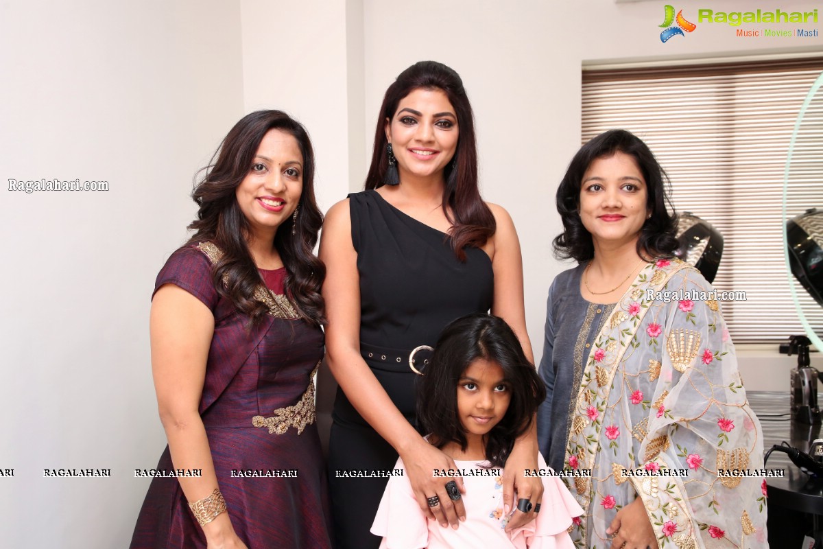 Habibs Hair & Beauty Salon Launch by Actress Lahari At Madinaguda