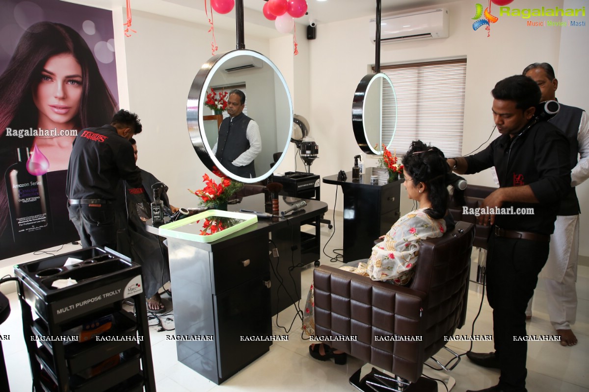 Habibs Hair & Beauty Salon Launch by Actress Lahari At Madinaguda