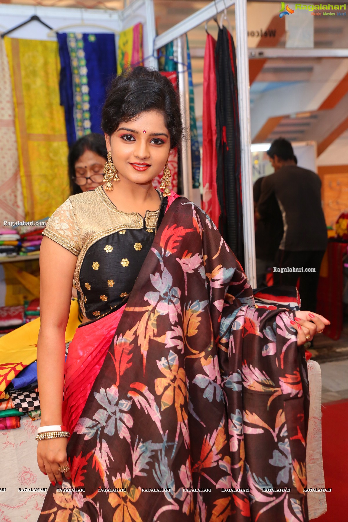 Indian Silk Expo Launch by Karronya Katrynn at Sri Satya Sai Nigamagamam