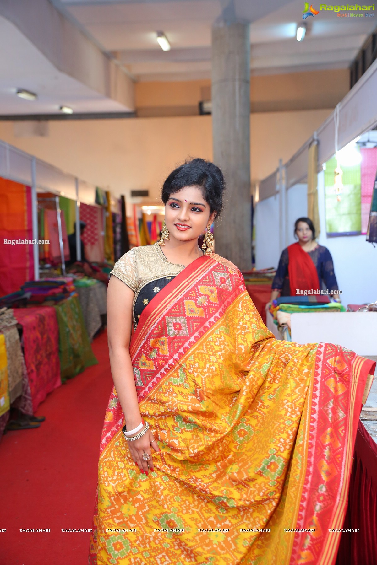 Indian Silk Expo Launch by Karronya Katrynn at Sri Satya Sai Nigamagamam