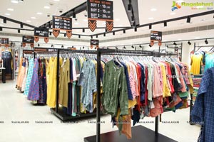 KLM Fashion Mall Launch at Vanasthalipuram