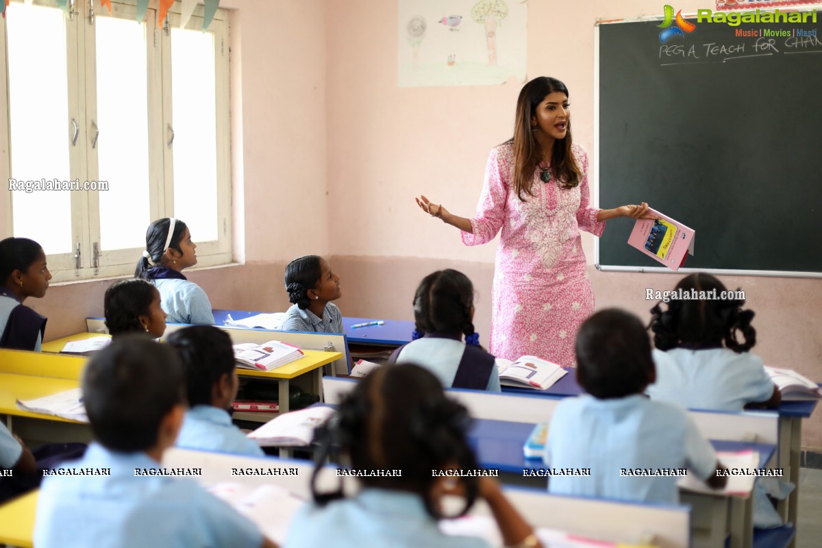 Lakshmi Manchu Volunteers as Teacher for Pega Teach For Change