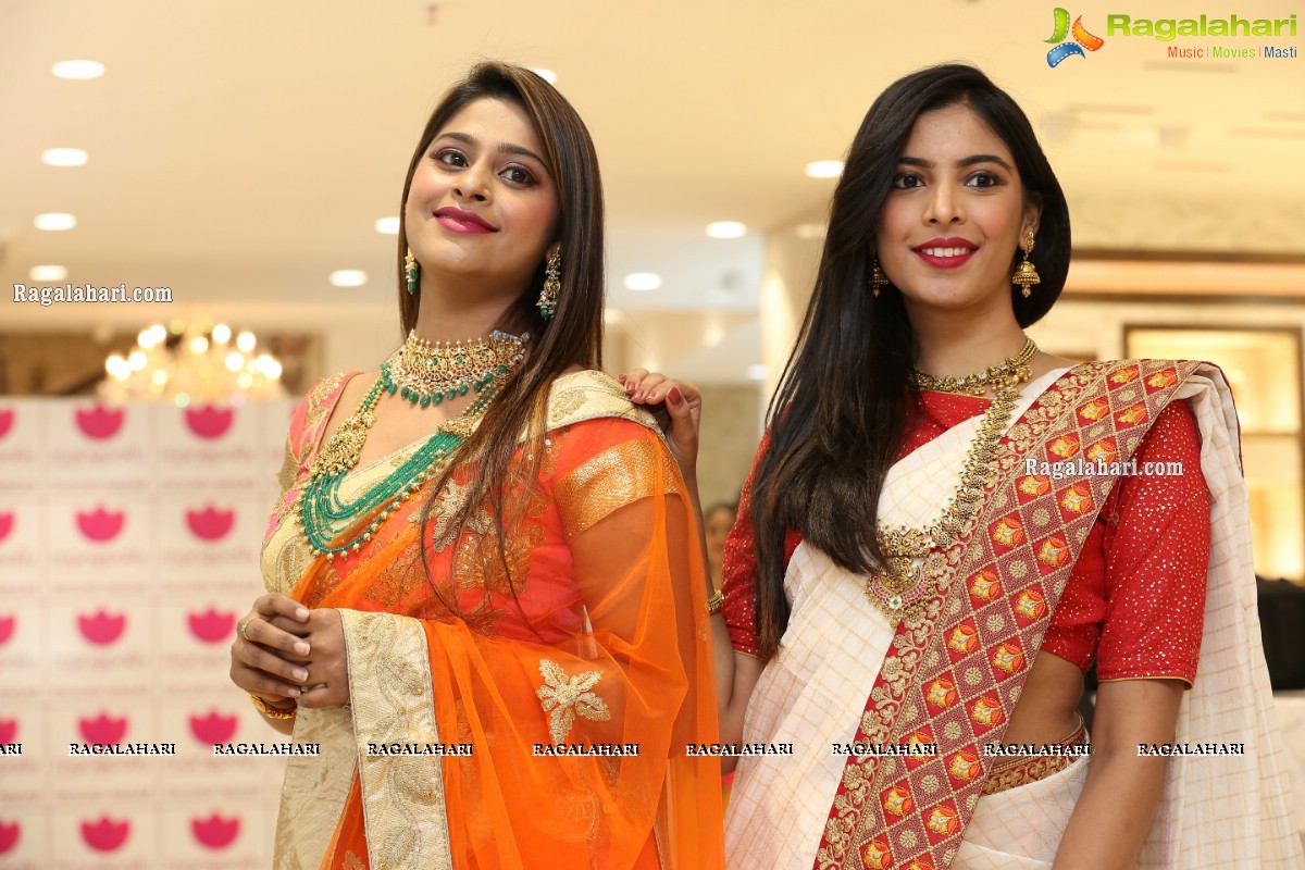 Manepally Jewellers Dilsukhnagar Showroom Curtain Raiser & Jewellery Fashion Show