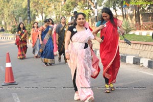 Taneira & Pinkathon's First Saree Run in Hyderabad