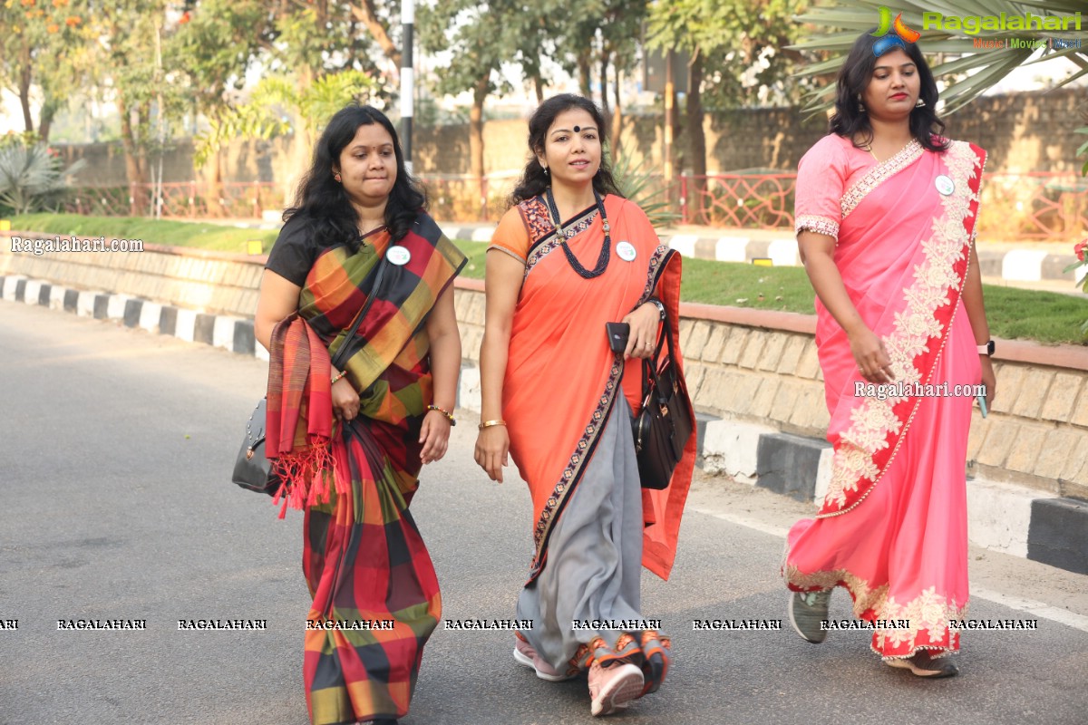 Taneira & Pinkathon's First Saree Run in Hyderabad